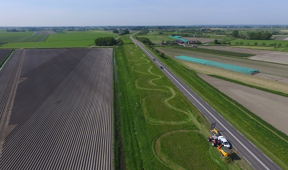 Slingerende paden voor vlinders in Kop van Noord-Holland